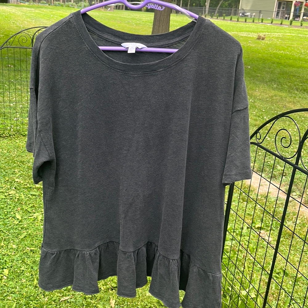 Time & Tru ruffled top